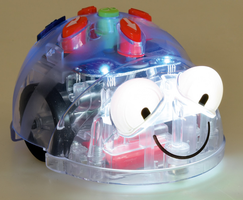 interaktywny robot edukacyjny Blue-Bot