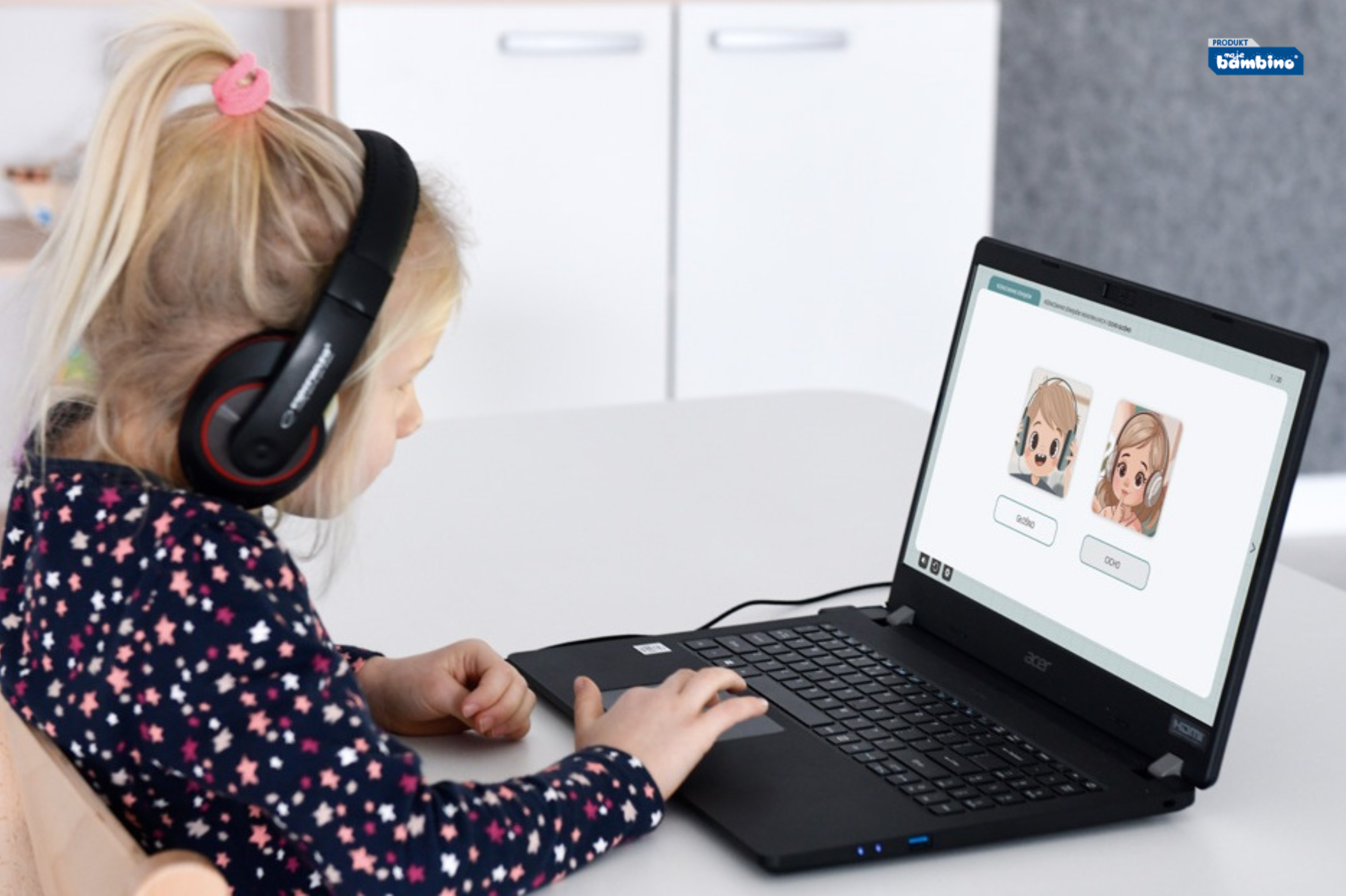 dziewczyna uzywająca programu słuchkids med