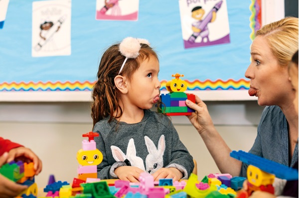 lego duplo zbuduj emocje do przedszkoli