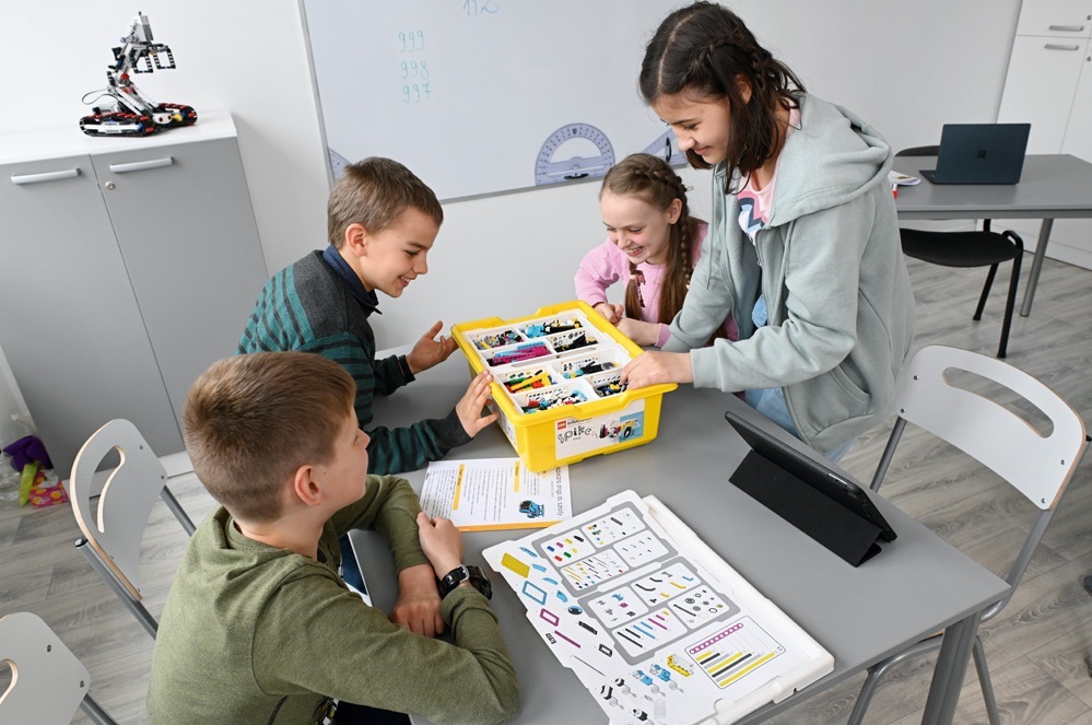 Zajęcia STEAM z zestawem LEGO Education SPIKE Prime